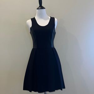 Parker black dress/ lambskin setup. fraying by the zipper that can be trimmed.